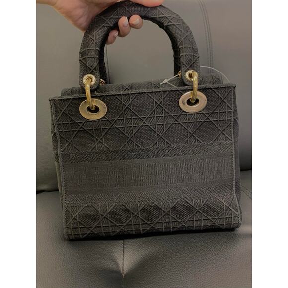 326 Christian Dior Black D-Lite Medium Dior With Champagne Gold Hardware - Picture 8 of 12